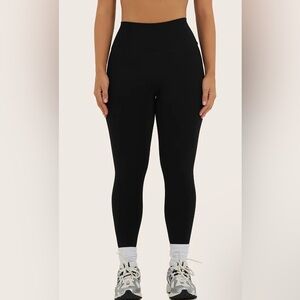 SET Active Sportbody Power High-Rise Leggings Womens Onyx Black Size Small EUC